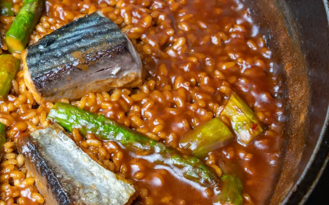 El arte de la paella de marisco: tradición y sabor